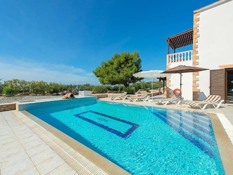 Villa Pefki Экстерьер фото